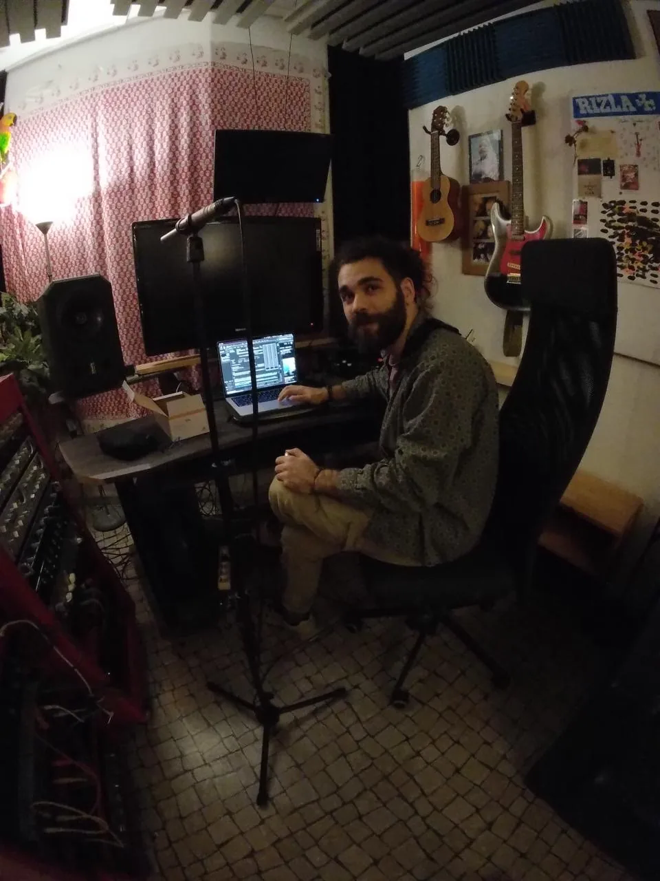 A photograph of Alexandre Furtado mixing new music at Roma49 studios Lisbon